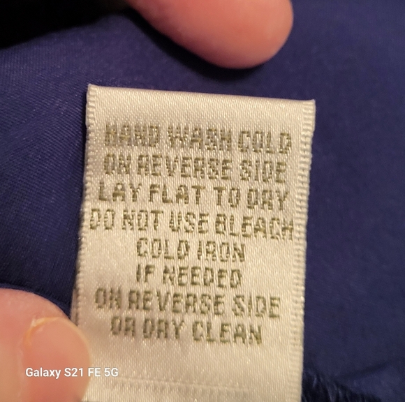 Elegant Black Lace Dress With a Navy Slip Underneath, Size 4P, NWT - Picture 7 of 7